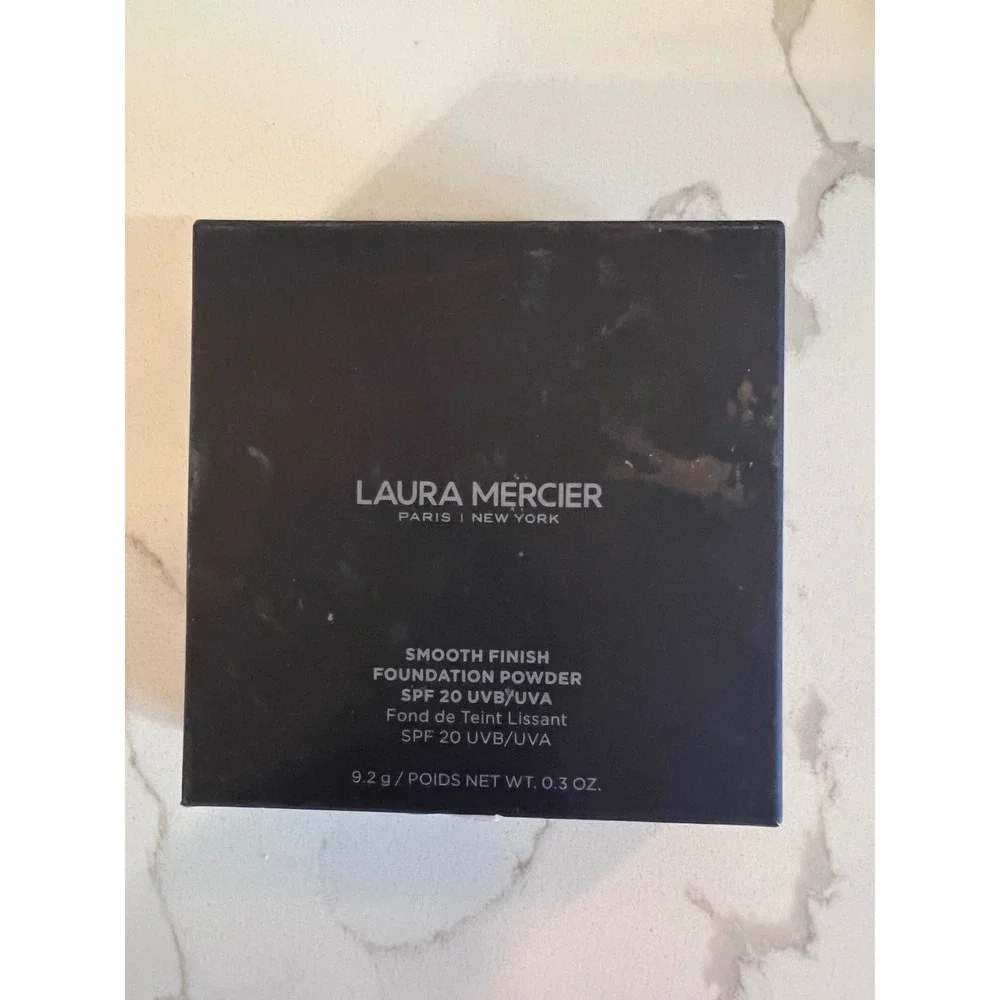 Laura Mercier Smooth Finish Foundation Powder SPF 20 3W1 08 0.3oz New in Box